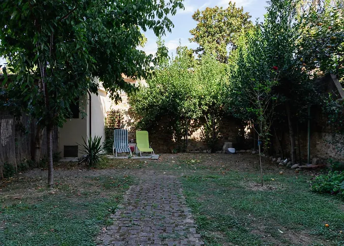 Au Jardin De Florence
